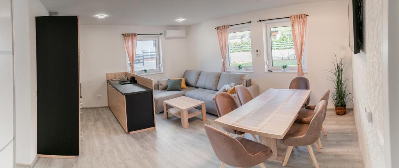 Prima Countryside Apartments ゴレンスカ地方 エクステリア 写真