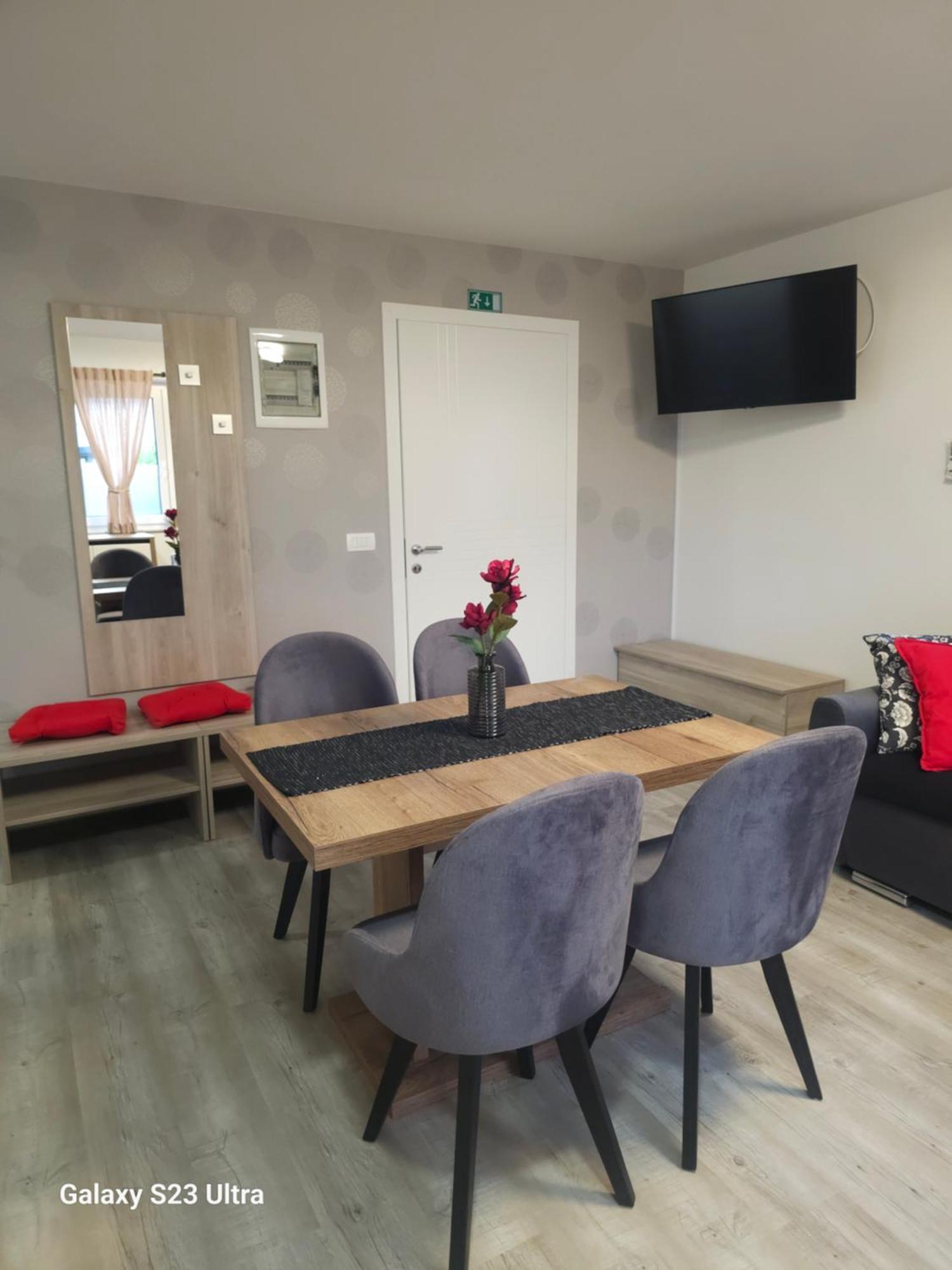 Prima Countryside Apartments ゴレンスカ地方 エクステリア 写真